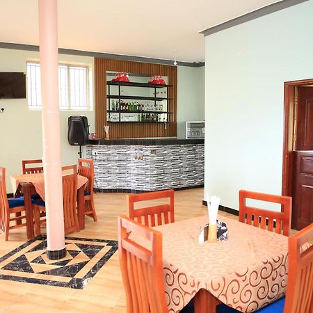 Westway Luxury Suites Mbarara Eksteriør bilde