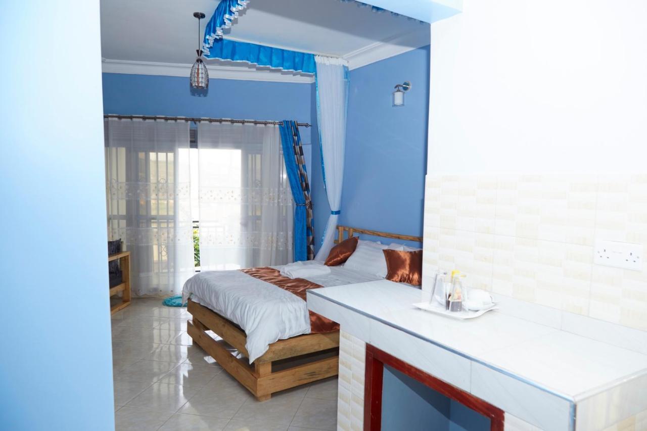 Westway Luxury Suites Mbarara Eksteriør bilde