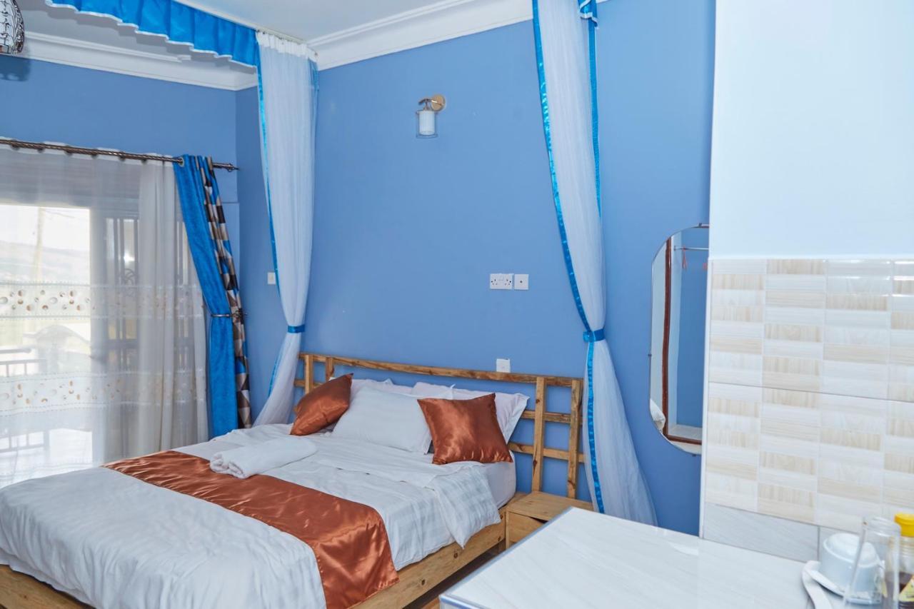 Westway Luxury Suites Mbarara Eksteriør bilde