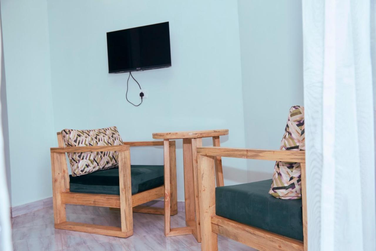 Westway Luxury Suites Mbarara Eksteriør bilde